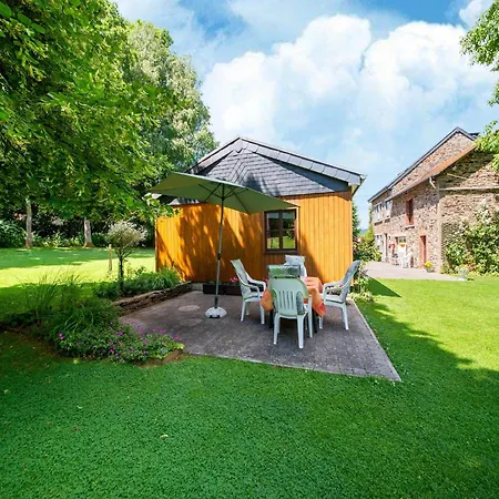 Alpesi faház Attractive In Vielsalm With Large Garden *