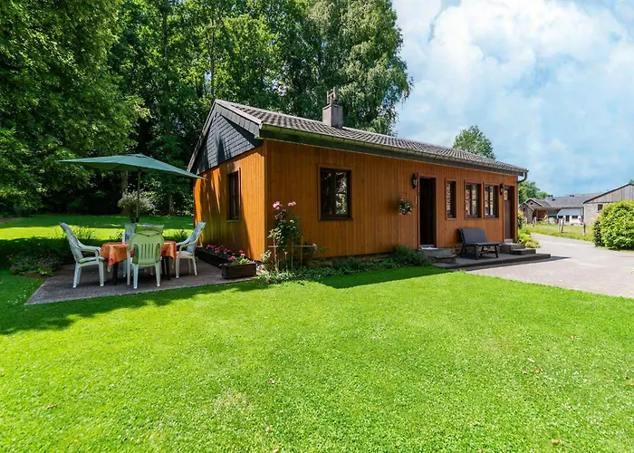 Charming In Vielsalm Dağ evi Ennal